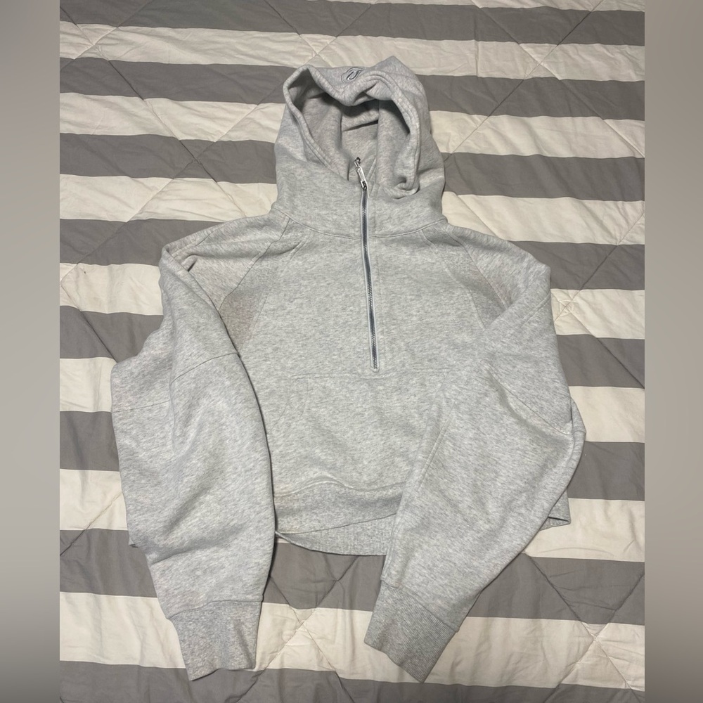 Lululemon Athletica Gray Zip Up Sweater